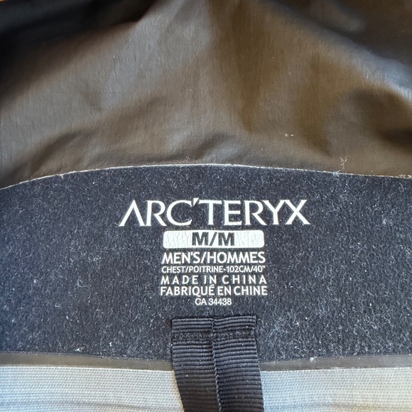 Arc’teryx Beta SL Hybrid Gore-Tex Rain Shell Jacket Men’s Medium Midas Orange - Picture 5 of 7
